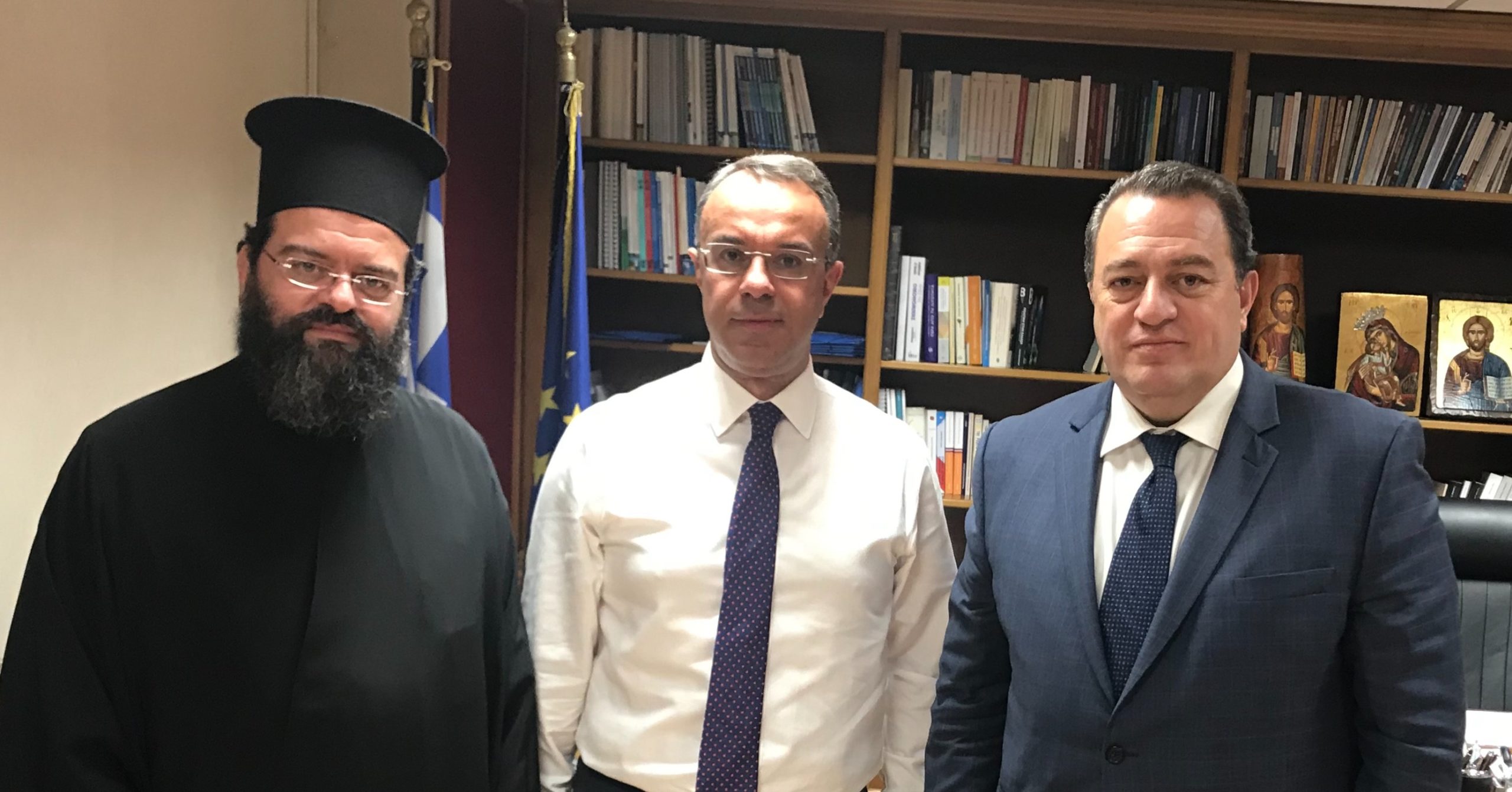 ΣΤΟΝ ΣΤΑΙΚΟΥΡΑ ΠΑΝΤΕΛΕΗΜΩΝ ΚΑΙ ΣΤΥΛΙΑΝΙΔΗΣ