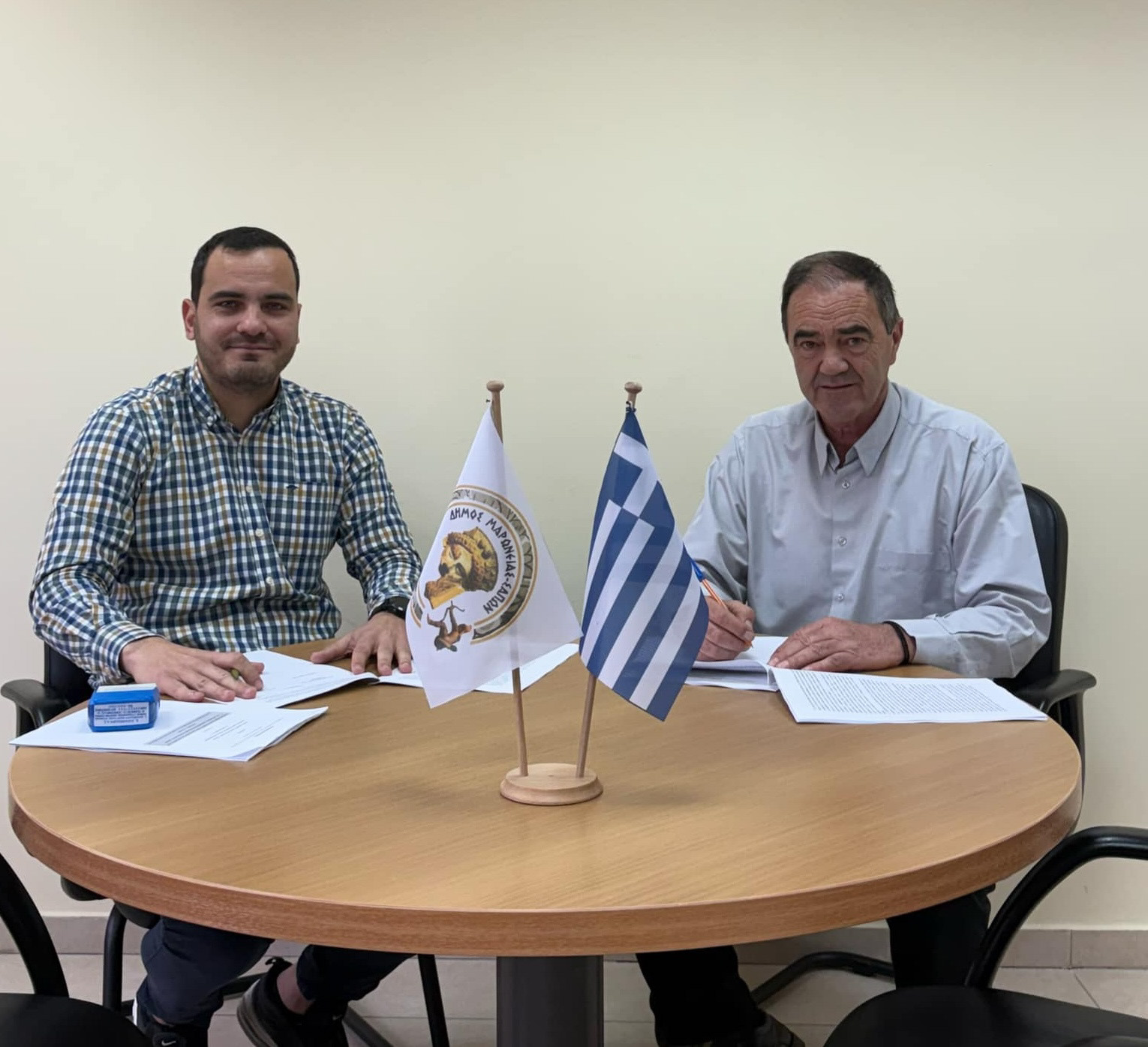 Προγραμματική Σύμβαση για την υποστήριξη των Οικονομικών Υπηρεσιών συνυπέγραψαν  Δήμος Μαρώνειας Σαπών και "Κ. ΚΑΡΑΘΕΟΔΩΡΗ Α.Ε."