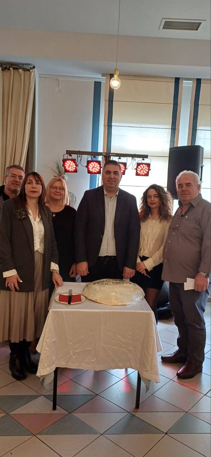 "Τραγική η υποστελέχωση της ΠΕ Ροδόπης " - Tην πίτα του έκοψε ο Σύλλογος Εργαζομένων της ΠΕ Ροδόπης (web tv)