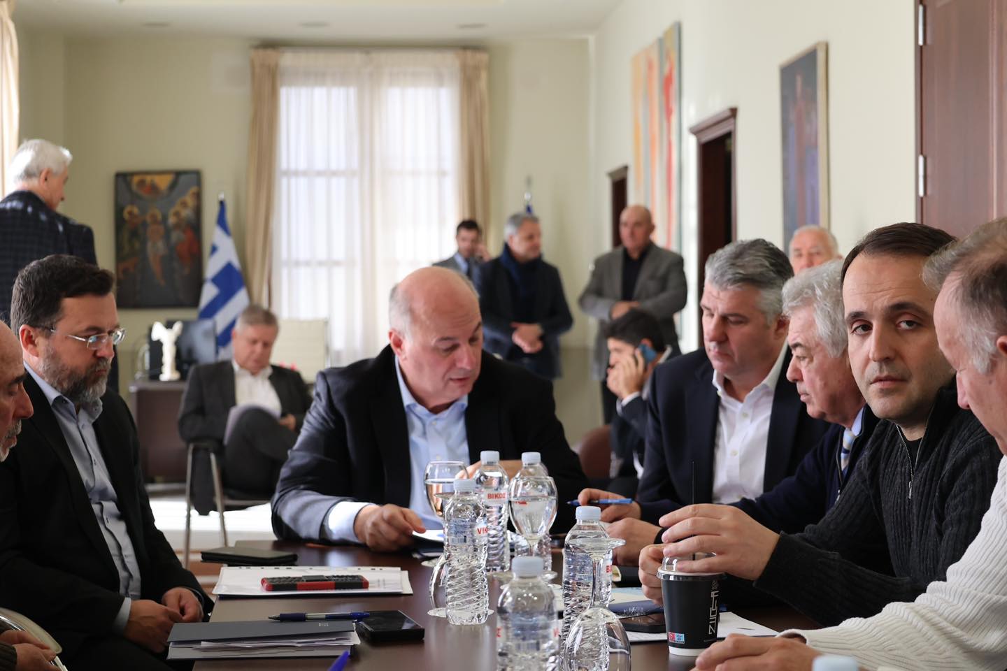 Θα αξιοποιηθεί κάθε δημοσιονομικό περιθώριο για να στηριχθεί ο παραγωγικός κόσμος δήλωσε από την Αλεξανδρούπολη ο ΥΠΑΑΤ Κώστας Τσιάρας-16 εκ ευρώ για αποζημιώσεις από τη θανάτωση ζώων -Τα μέτρα που ανακοίνωσε σε σύσκεψη με παραγωγούς στην Αλεξανδρούπολη