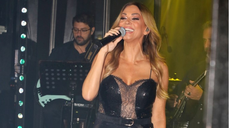 Αλεξανδρούπολη :καρναβάλια με παρελάσεις ,πάρτυ και συναυλία της Έλλης Κοκκίνου
