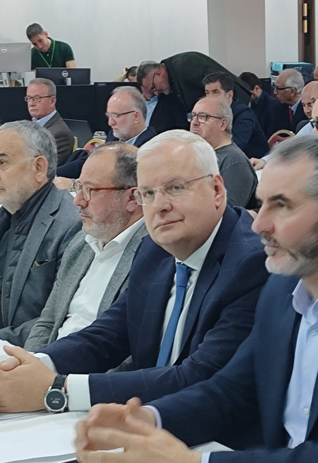 Tι γίνεται με τους αναδασμούς στη Ροδόπη ρωτά ο βουλευτής Ιλχάν Αχμέτ τον Υπουργό Αγροτικής Ανάπτυξης