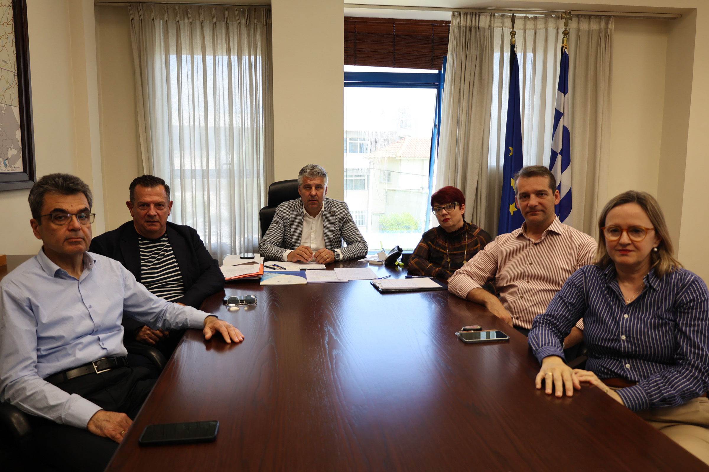 Με τους Πρόεδρους των 5 Ιατρικών Συλλόγων της Περιφέρειας συναντήθηκε ο Περιφερειάρχης ΑΜΘ