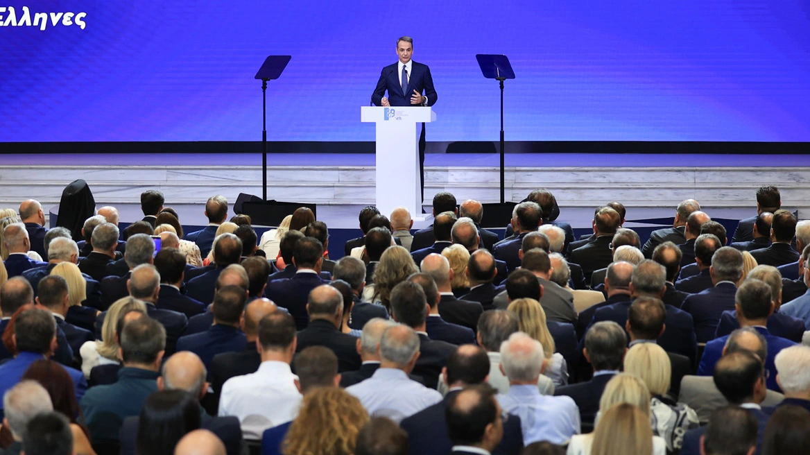 Κυριάκος Μητσοτάκης στη ΔΕΘ: Μηδέν φόρος για οικογένειες με 4 παιδιά και νέους μέχρι 25 ετών – Μειώνεται στο μισό ο ΕΝΦΙΑ από το 2026 για χωριά μέχρι 1.500 κατοίκους
