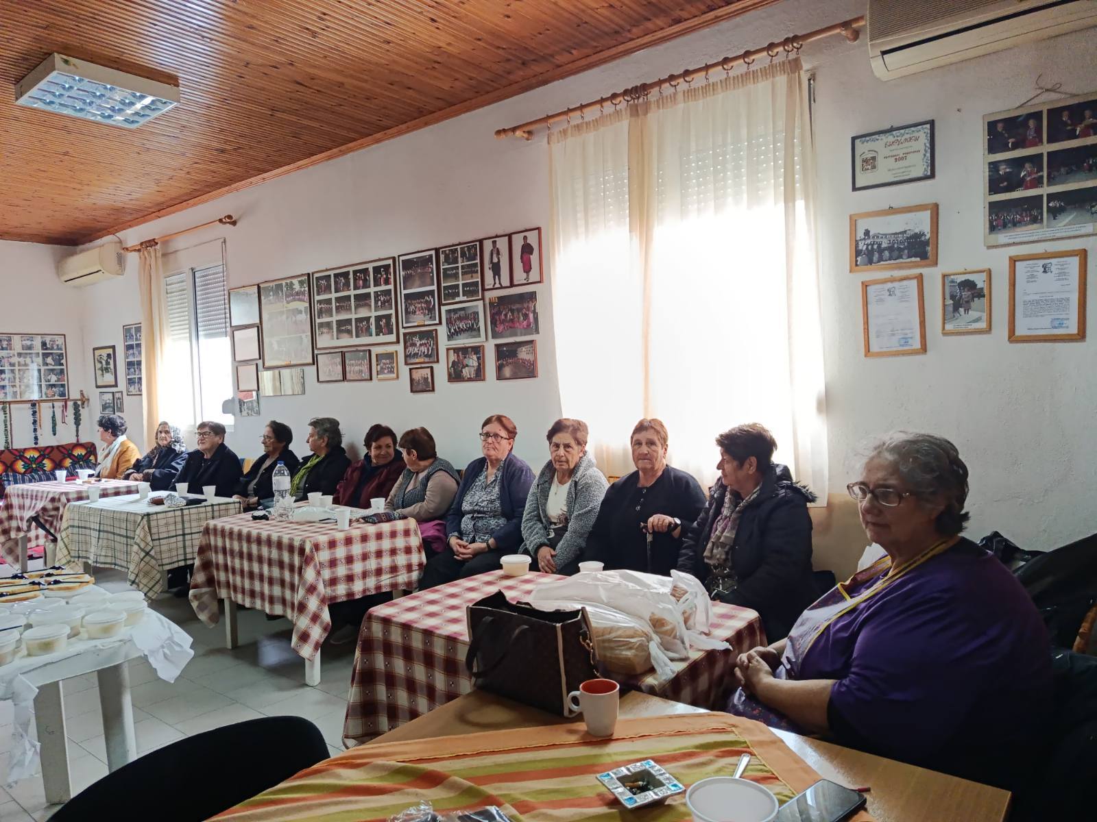 Γρατινή :αναβίωσε και φέτος το έθιμο «κουρμπανούδ για την αρρωστούδα» (φωτο)