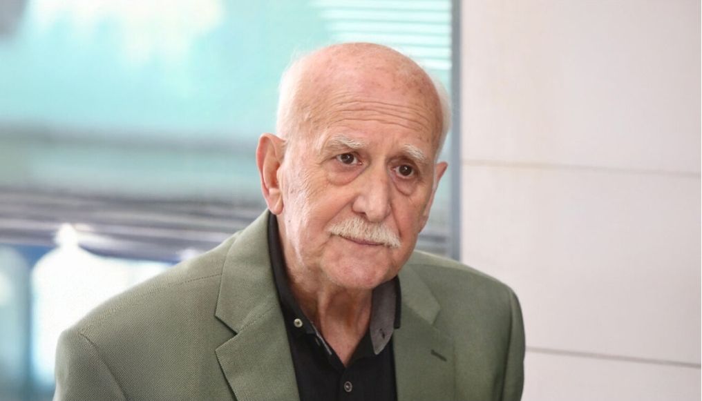 Έφυγε από τη ζωή ο δημοσιογράφος Γιώργος Παπαδάκης στα 74 του χρόνια ύστερα από έμφραγμα