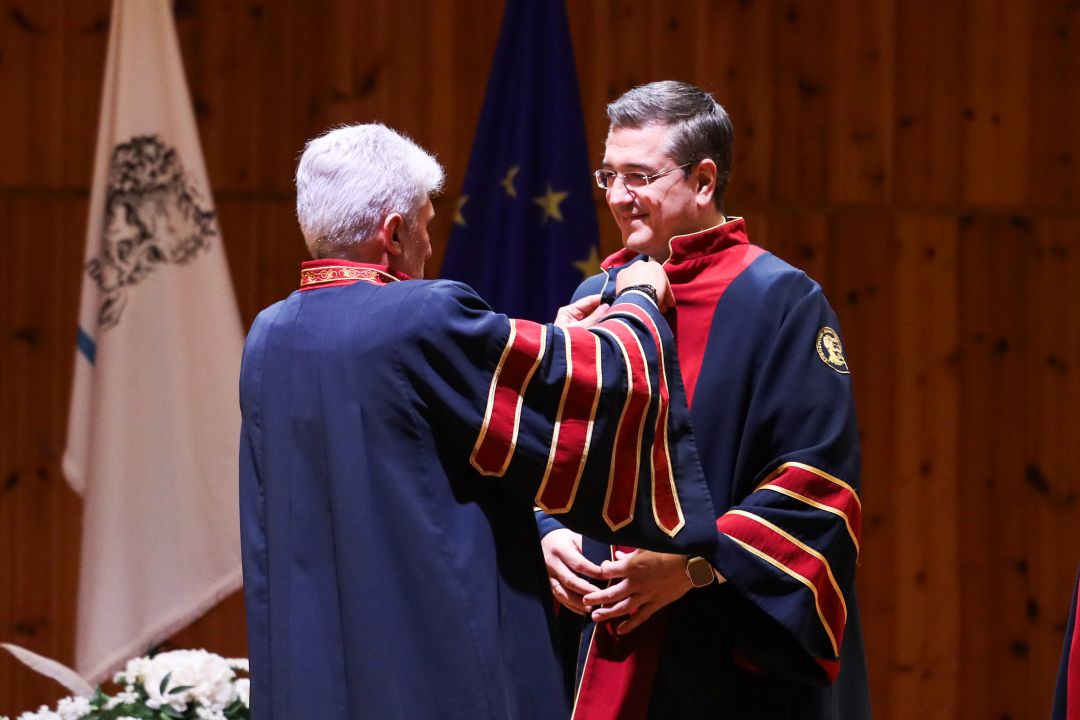 Κομοτηνή :αναγόρευση του Α. Τζιτζικώστα σε Επίτιμο Διδάκτορα του Δημοκριτείου Πανεπιστημίου Θράκης: «Η Θράκη δεν είναι η ‘άκρη’ της Ελλάδας, είναι η ‘αρχή’ της Ευρώπης»